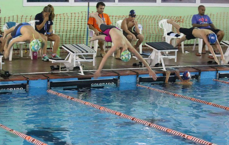 Huergo se quedó con la 1ª fecha del Circuito Provincial de natación