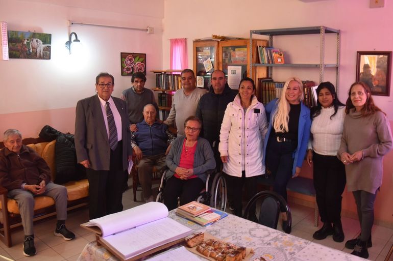 Reinauguraron Biblioteca En El Hogar De Ancianos