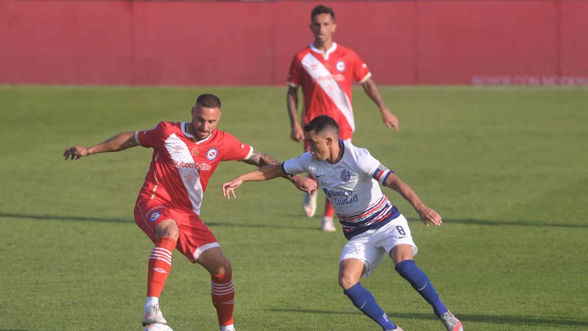 San Lorenzo Y Argentinos Quedaron A Mano