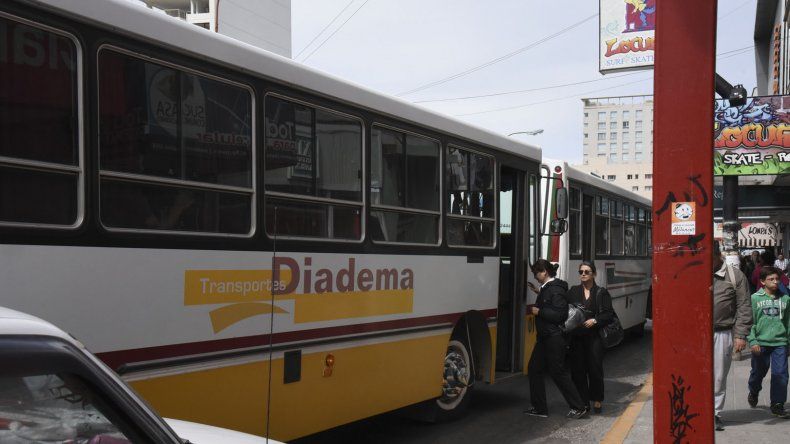 Transportes Diadema dejó sin servicio al barrio René 