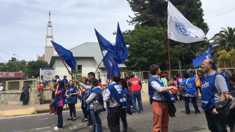Que es posible untar el ojo después del golpe seco mucho el hinchazón fuerte