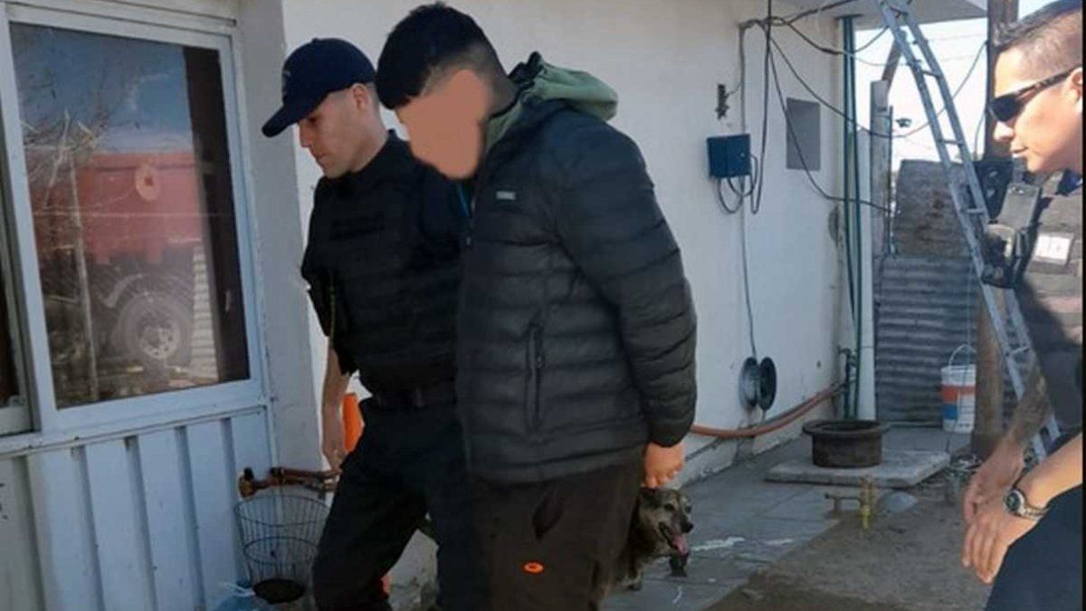 Detienen en Kilómetro 8 a un hombre con pedido de captura