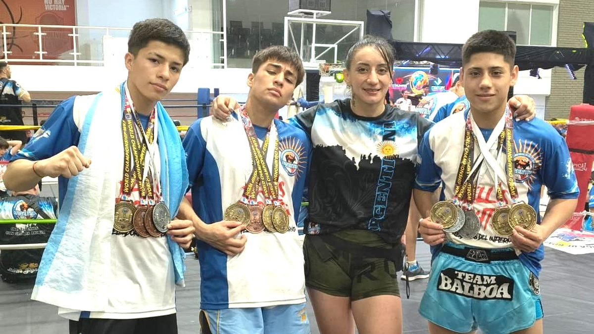 El Team Balboa obtuvo 7 medallas de oro en el Mundial de Kickboxing en Colombia