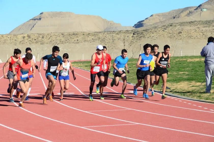 El Atletismo Vivió Una Jornada A Pleno Con Pruebas De Pista Y Campo