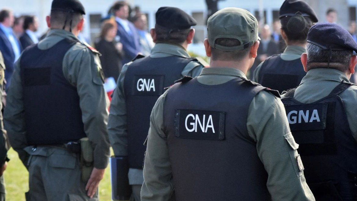 Decreto obliga a fuerzas de seguridad a reentrenarse por el uso