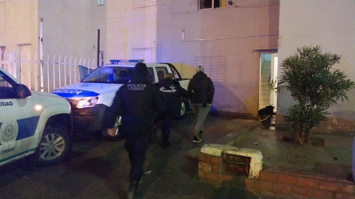 En el Juan XXIII atraparon a un hombre con pedido de captura