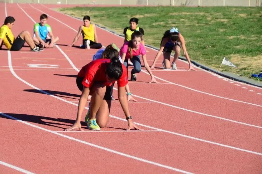 El Atletismo Vivió Una Jornada A Pleno Con Pruebas De Pista Y Campo