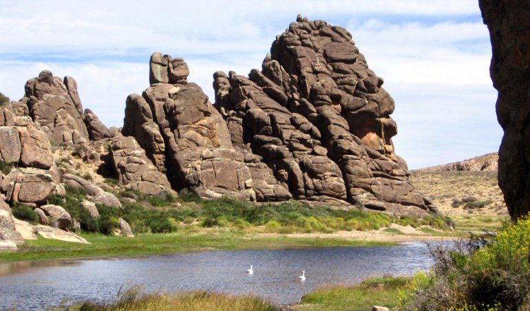 La majestuosa Meseta de Somuncurá, tallada por el viento y el mar