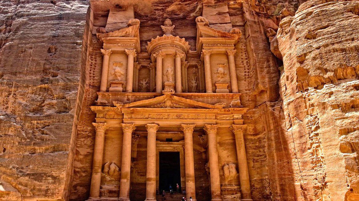 Petra la ciudad tallada en las montañas Petra la ciudad tallada en las montañas
