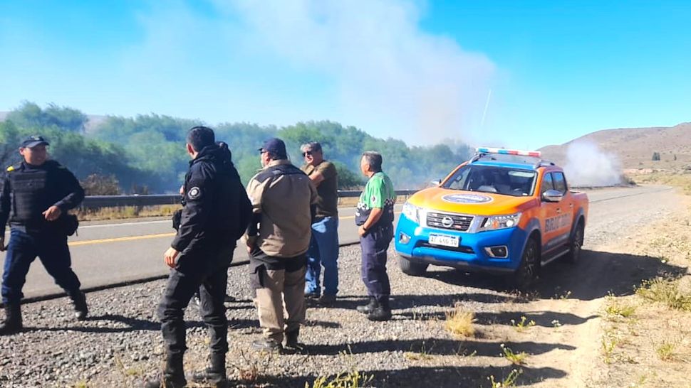 noticiaspuertosantacruz.com.ar - Imagen extraida de: https://www.elpatagonico.com/sofocan-incendio-la-zona-tecka-n5917077