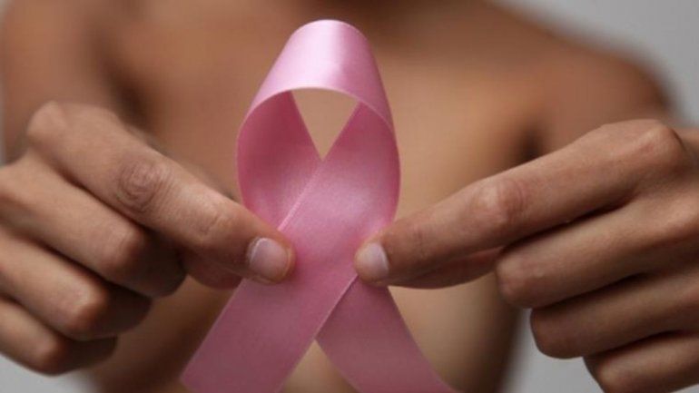 Vestir de rosa las vidrieras en apoyo a la prevención del cáncer de mama