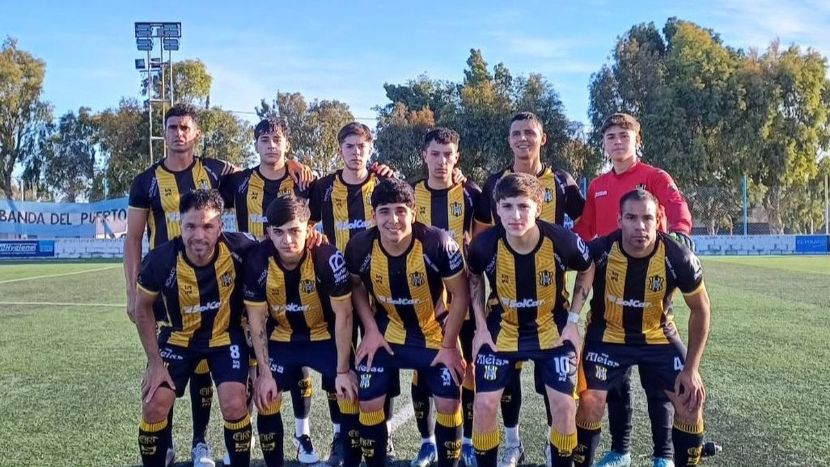 Rada Tilly goleó y sigue firme en la punta del Clausura B