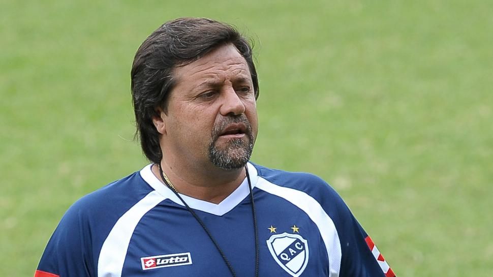 Caruso Lombardi dej de ser el DT de Quilmes