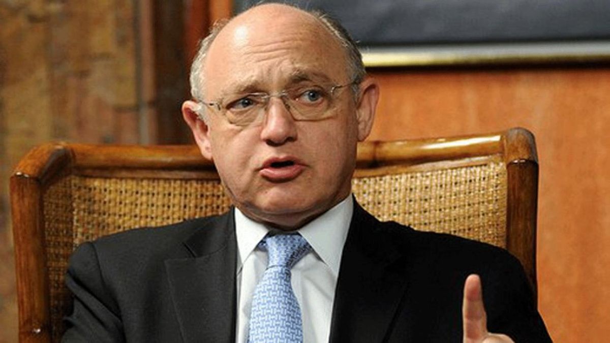 Timerman pidió su excarcelación por razones de salud