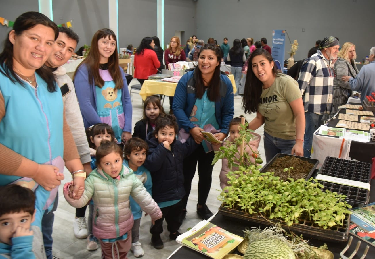 noticiaspuertosantacruz.com.ar - Imagen extraida de: https://www.elpatagonico.com/gran-concurrencia-la-expo-semilla-del-inta-n5980719