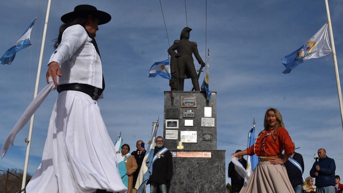 Caleta Olivia conmemoró a San Martín a 176 años de su fallecimiento