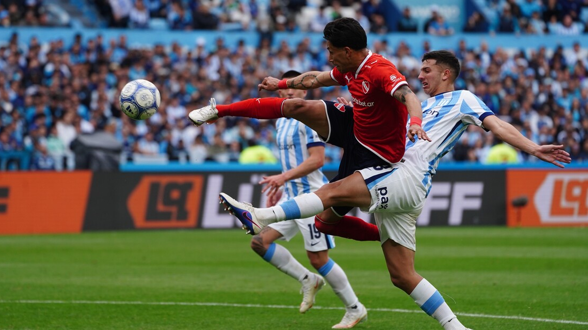 Racing ganaba bien, se quedó e Independiente lo empató