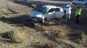Un conductor herido al volcar en La Lobería