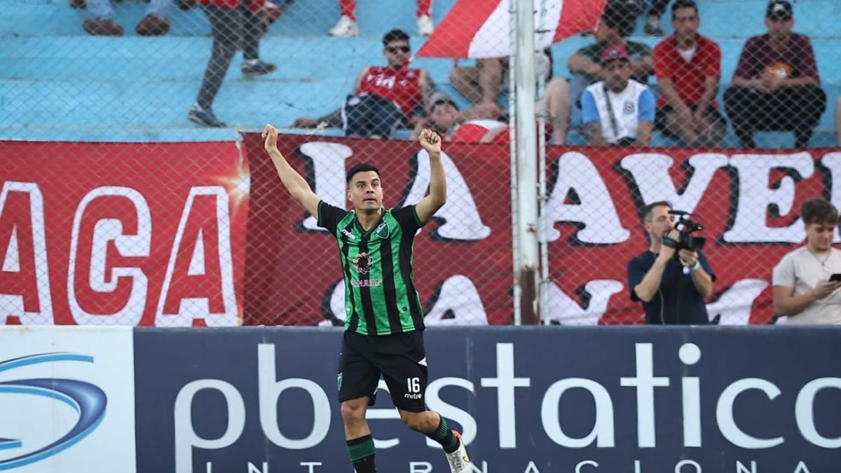 San Martín sorprendió a Argentinos en el final