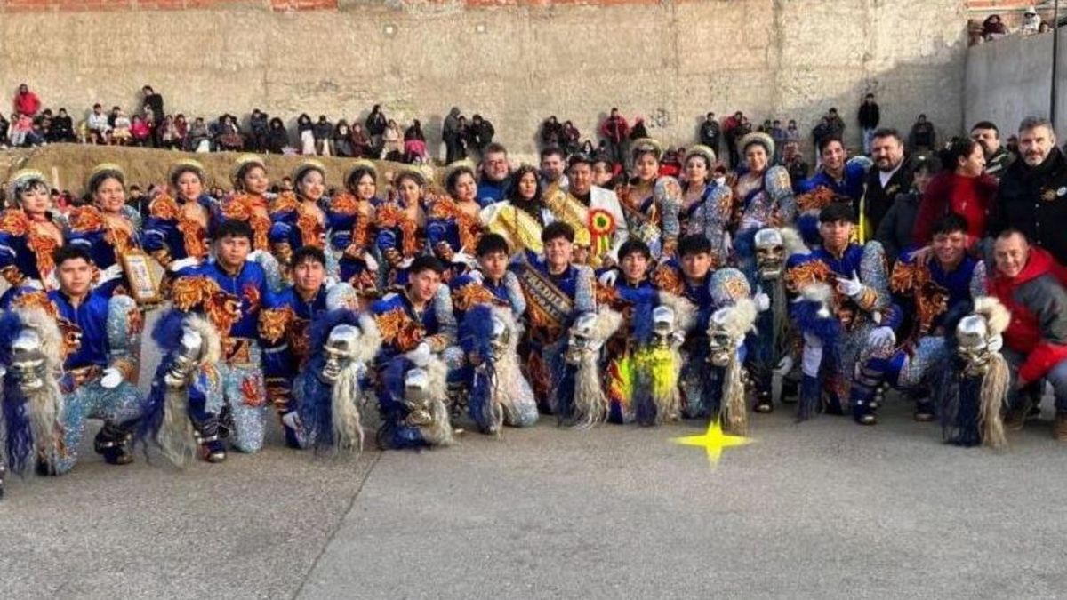 El municipio de Caleta Olivia celebró la festividad boliviana