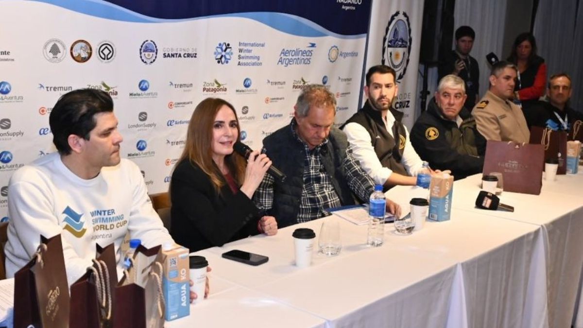 Inicia la Copa Mundial de Natación en Aguas Frías en El Calafate