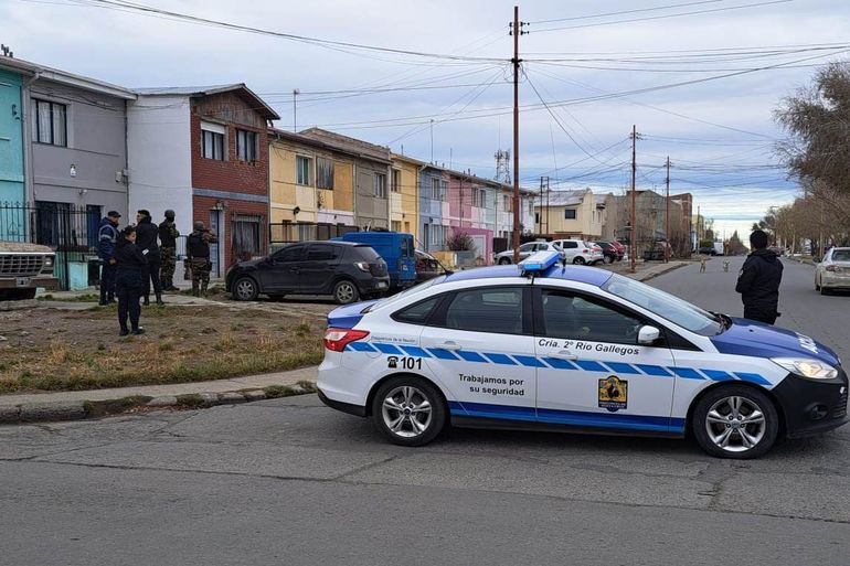 Dos Detenidos Por Amenazar De Muerte A Un Policía De La Federal