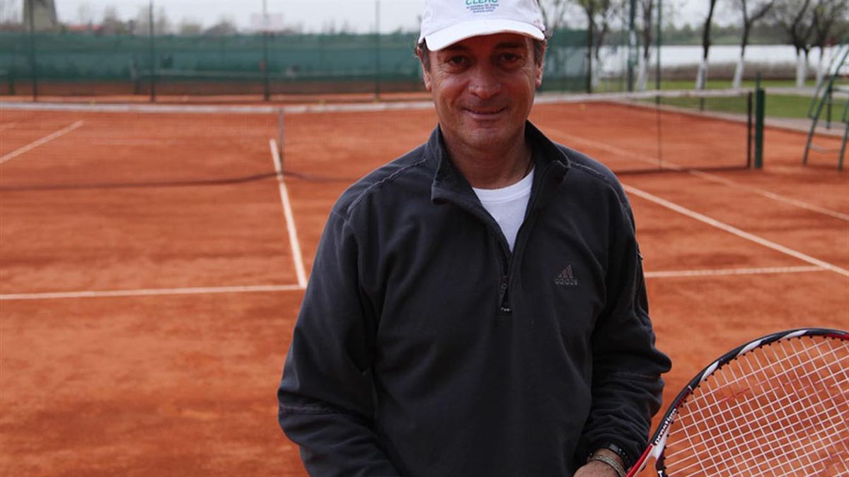 José Luis Clerc visita el Club Santa Lucía