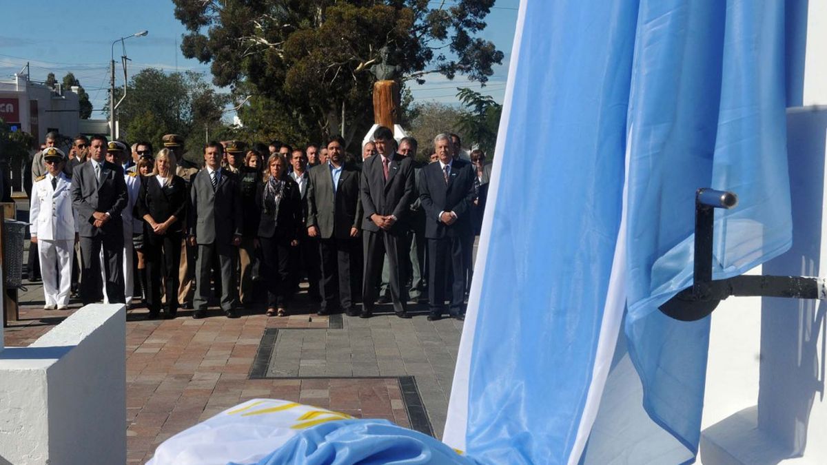 Se conmemoró en Rawson el Bicentenario de la Bandera