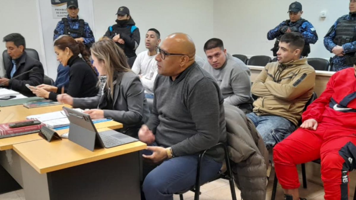 Seguirán presos cinco acusados por el ataque frente a la Oficina Judicial